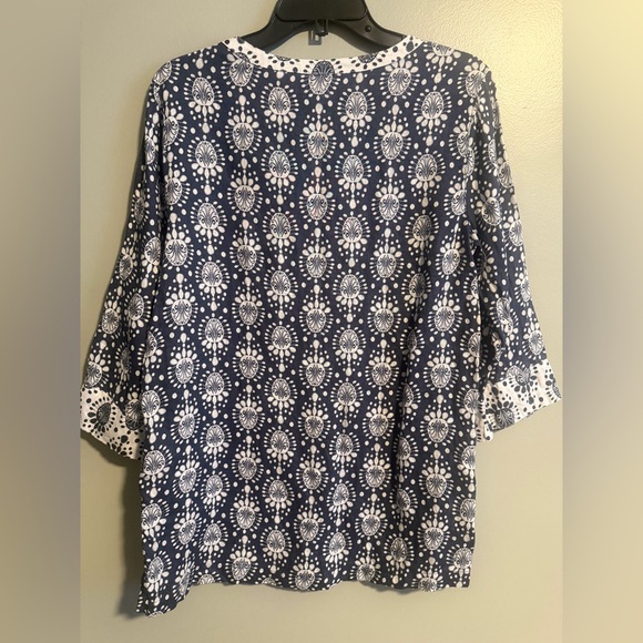 Sigrid Olsen 100% linen Blue and White 3/4 sleeve Tunic V Neck blouse medium - Picture 6 of 8